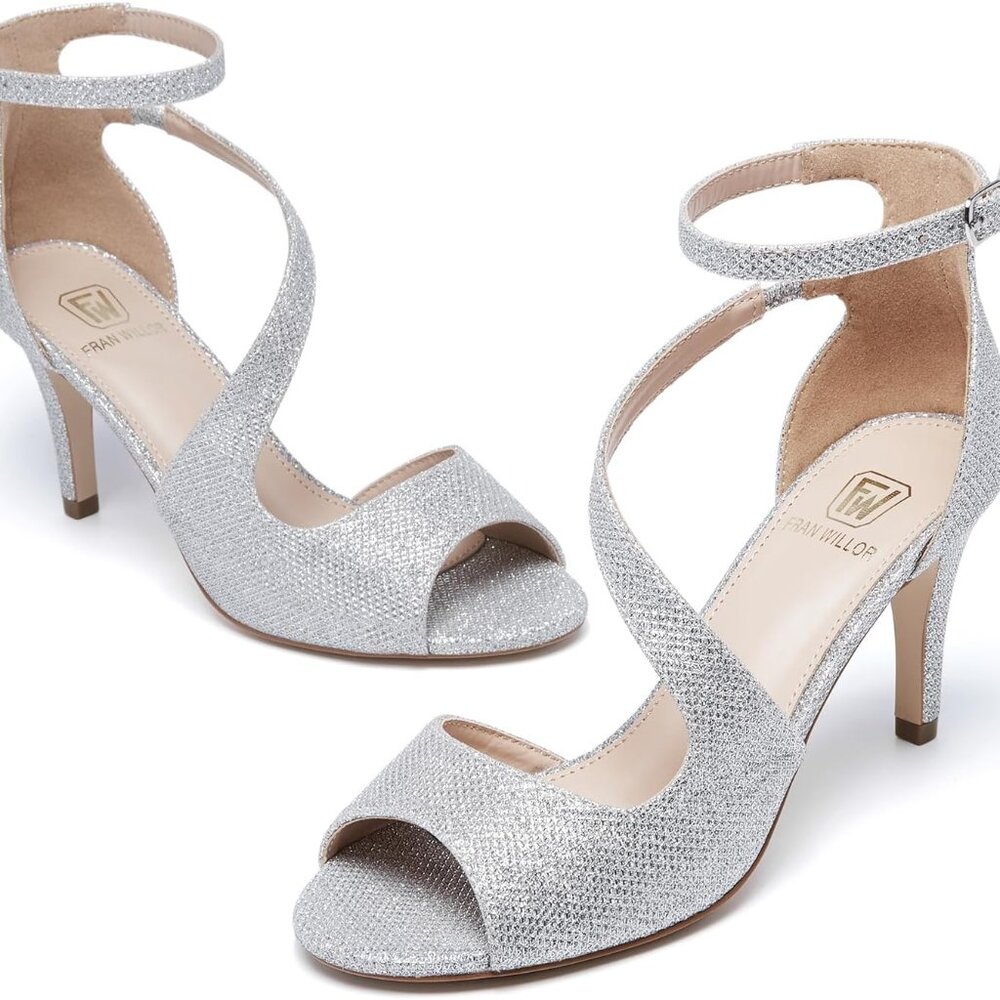 Fran Willor Silver Glitter Dress Heels Pumps 9 NWT